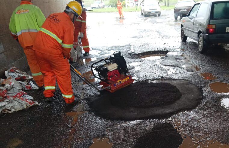 📌Concessionária realiza reparos em buracos no pontilhão do Jardim Cruzado após cobrança da Prefeitura