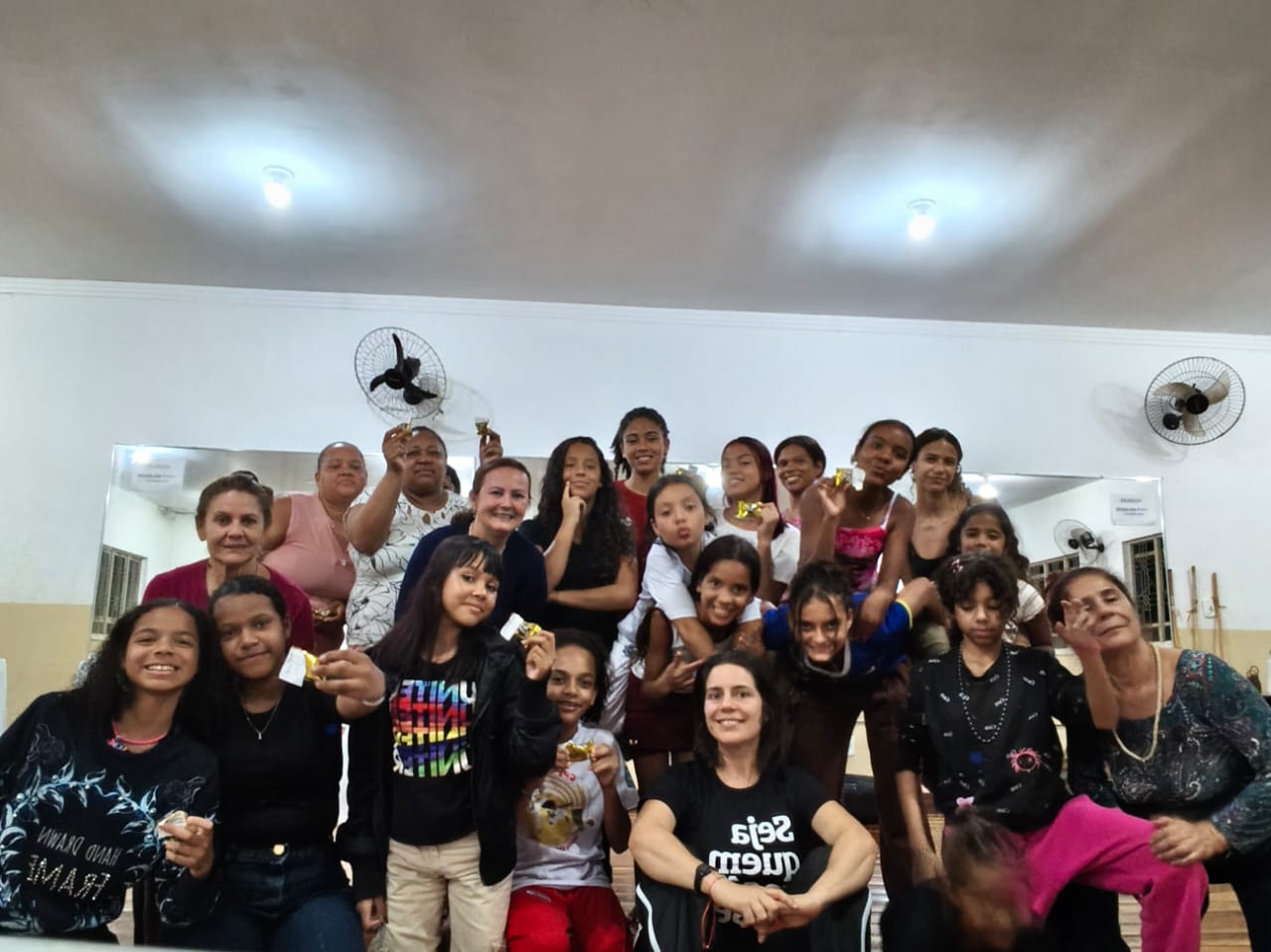 Mulheres participam de encontro de Capoeira Angola durante programação do mês da mulher em Ibaté
