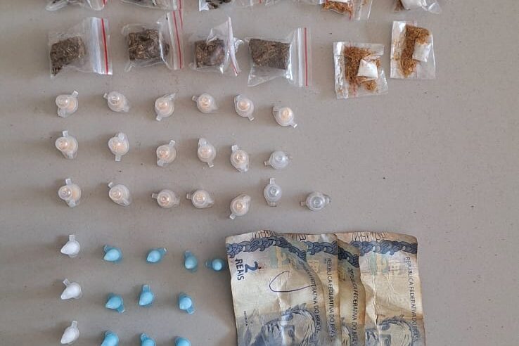 🚨 Combate ao tráfico: GCM apreende drogas e leva suspeito à delegacia em Ibaté