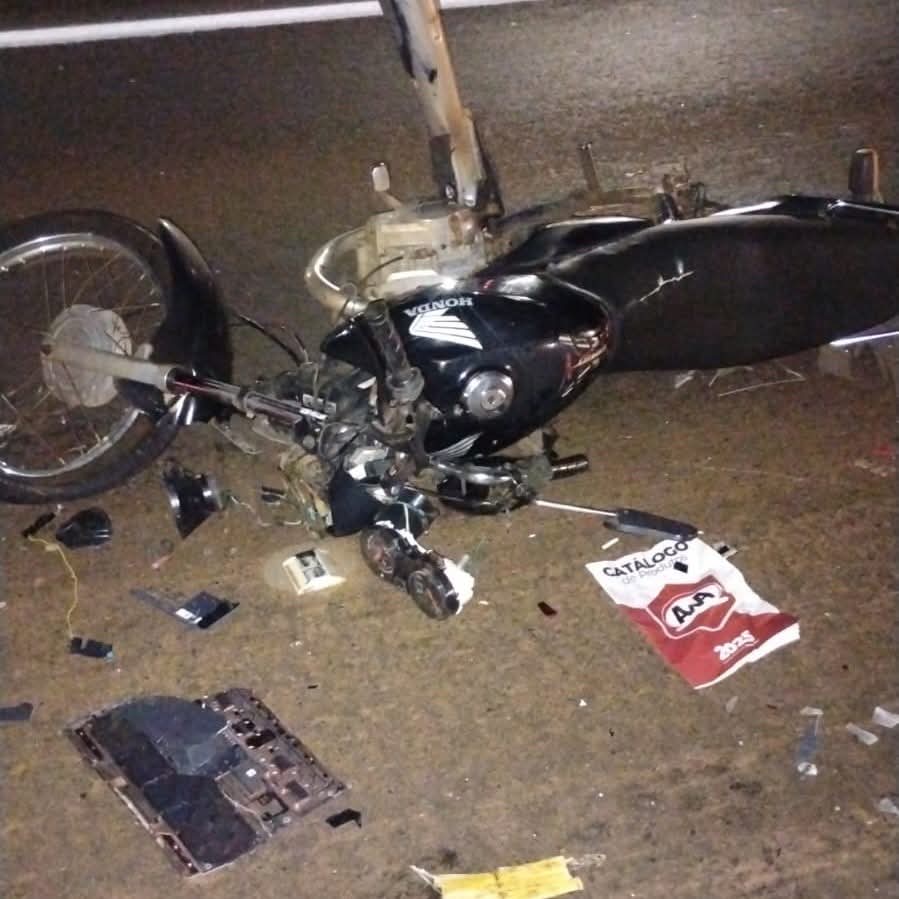 🚨 Acidente entre carro e moto interdita Rodovia SP-255 em Araquara