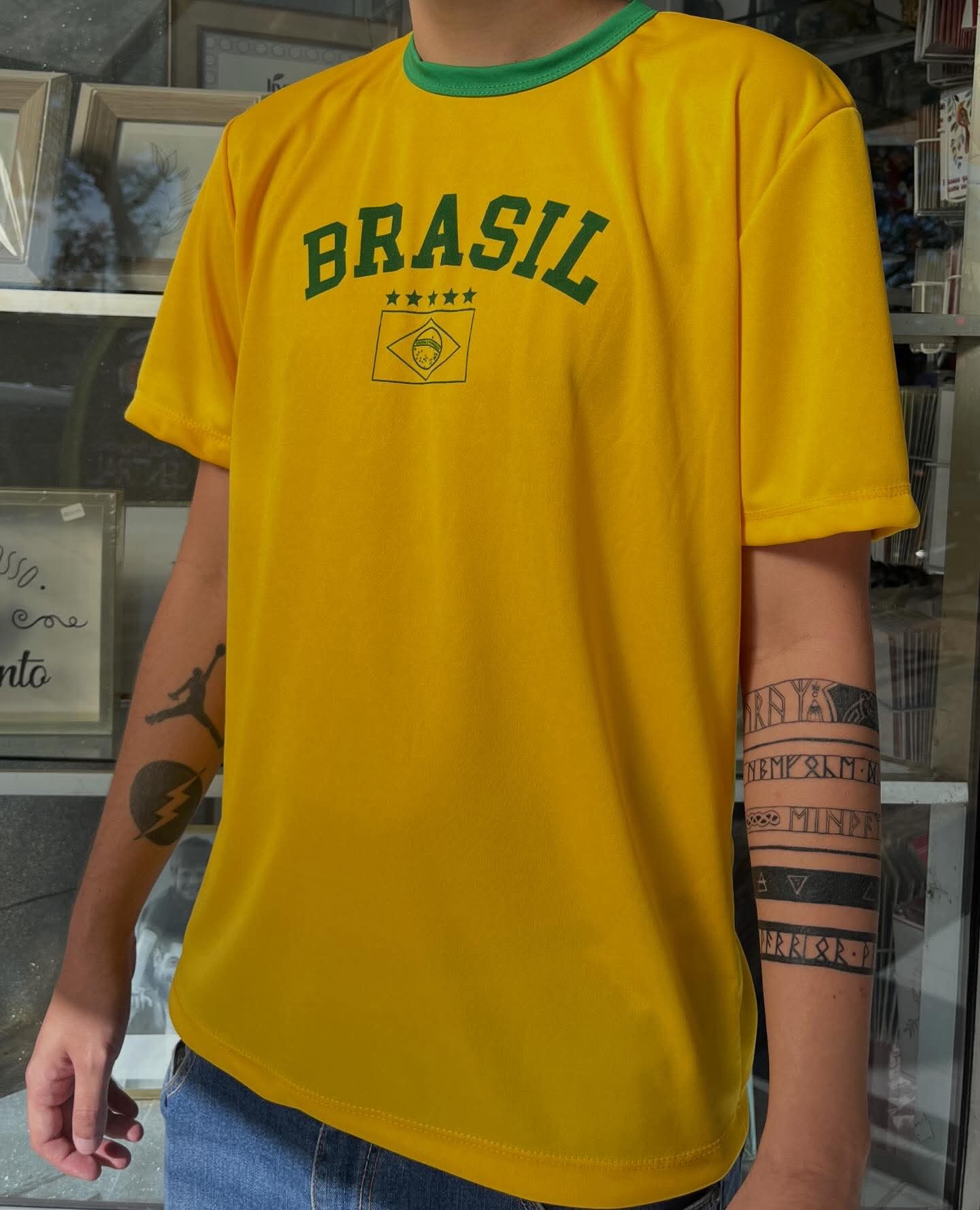 🇧🇷💛 Já garantiu a sua camiseta do Brasil?