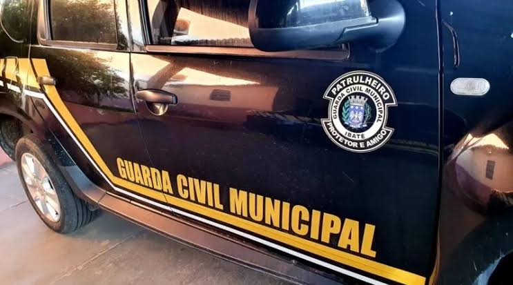 🚨 Ação rápida da GCM resulta na prisão de procurado por tráfico em Ibaté