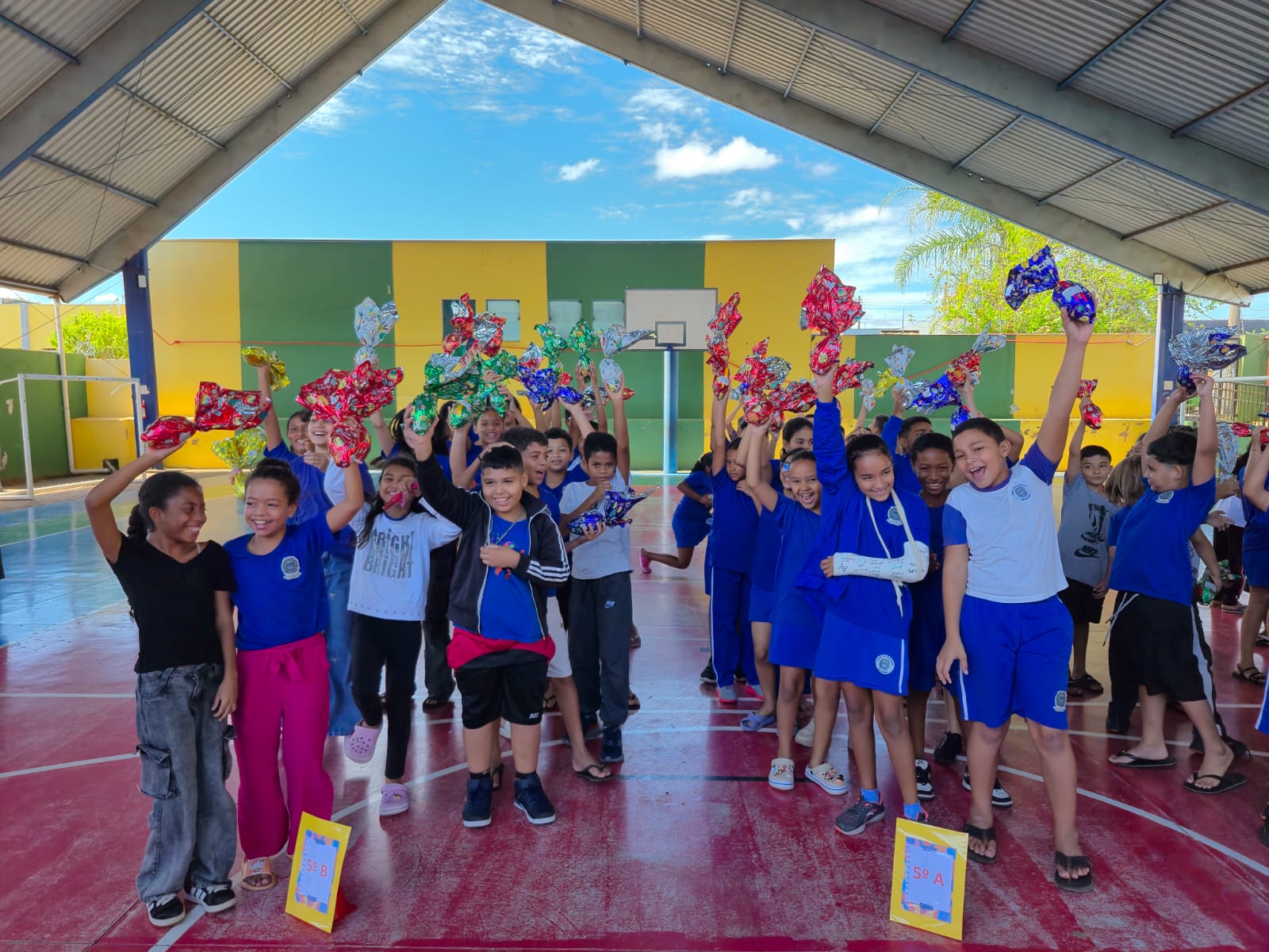 📌Prefeitura de Ibaté leva alegria da Páscoa a cerca de 4 mil alunos da rede municipal