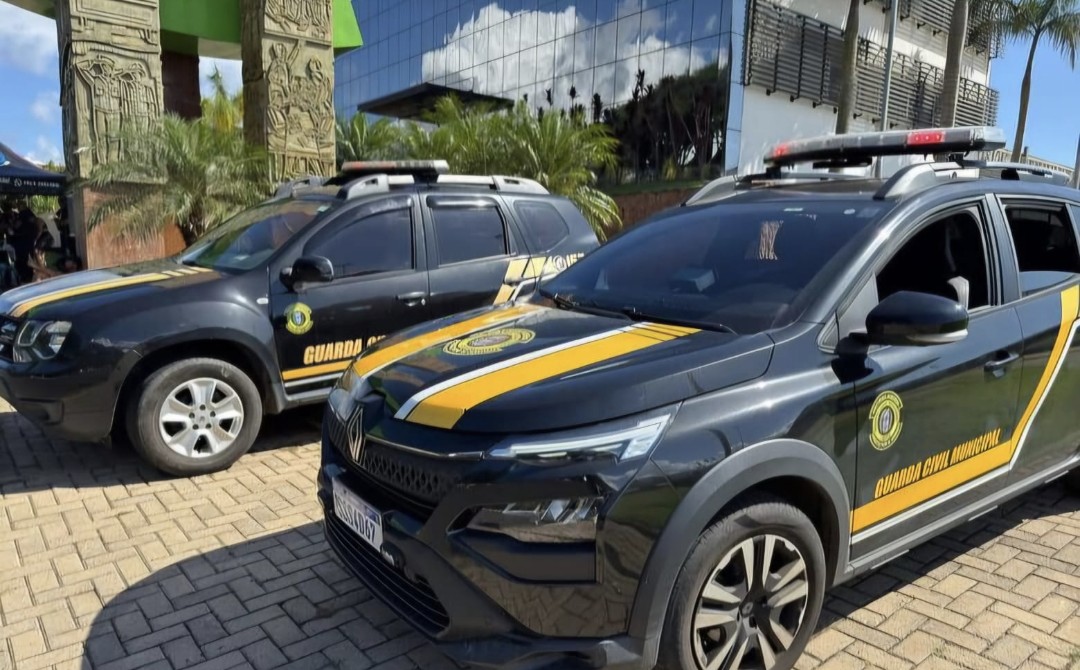 🚨 Motocicleta sem placa e com chassi adulterado é apreendida após fuga em Ibaté