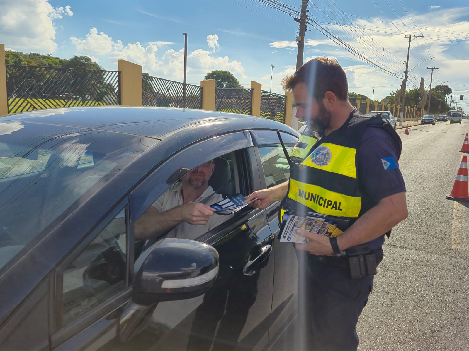 📌 Conscientização no trânsito marca ação do Maio Amarelo em Ibaté