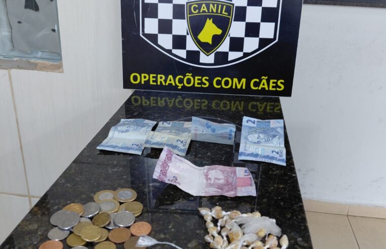 🚨 Homem é detido com pedras de crack em praça no Jardim Mercedes em São Carlos