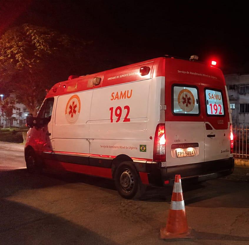 🚨 Homem fica ferido ao tentar proteger cachorro de ataque de pitbull em São Carlos