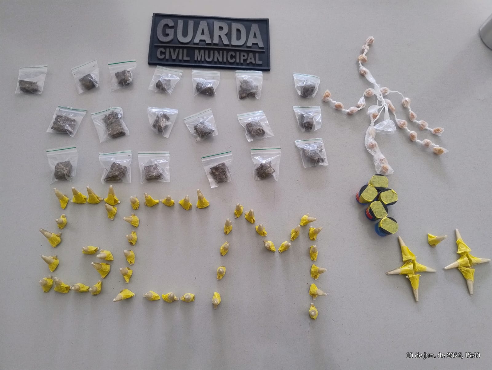 🚨 Ação preventiva da Guarda Municipal resulta na apreensão de drogas no Jardim Cruzado