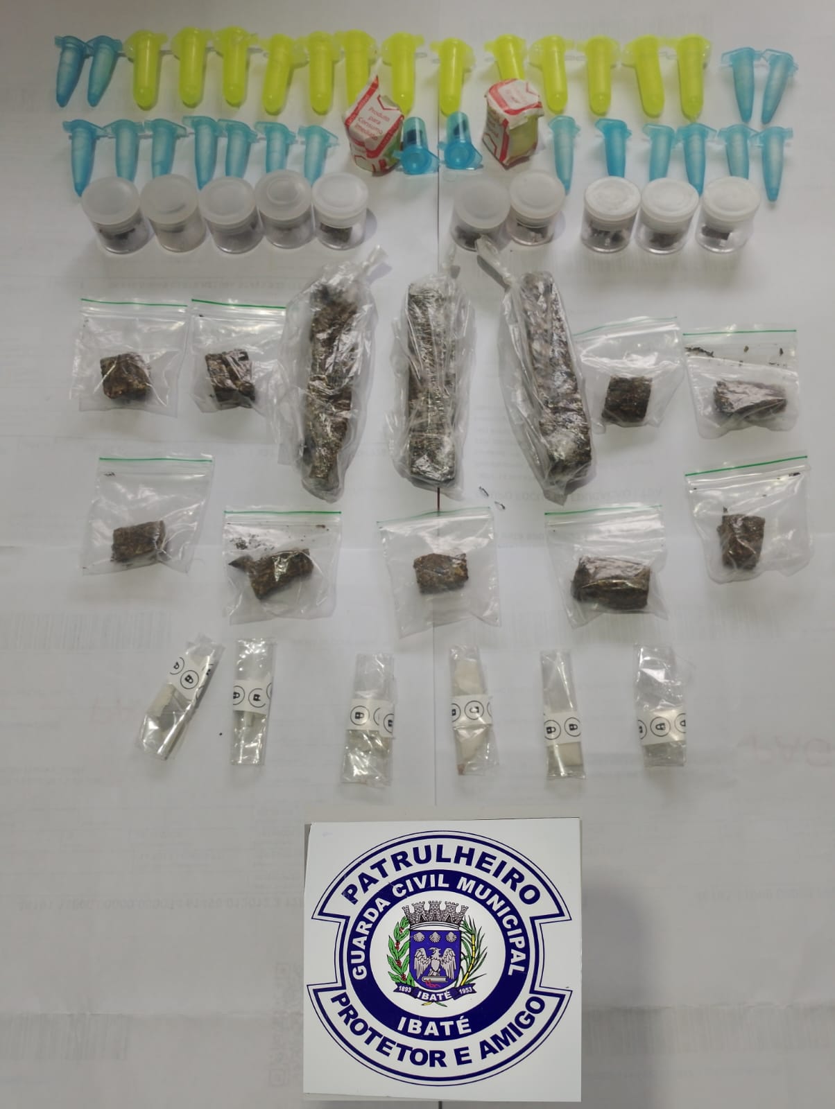 🚨 Guarda Municipal de Ibaté intensifica combate ao tráfico e realiza importante apreensão de drogas em duas ocorrências