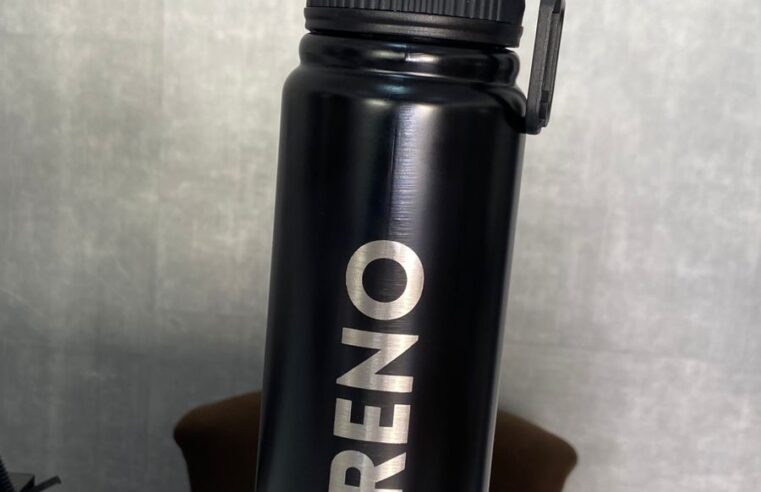 🎁 Ainda não comprou o presente do Dia dos Pais? A Brattistore tem a opção perfeita! 👔🍶