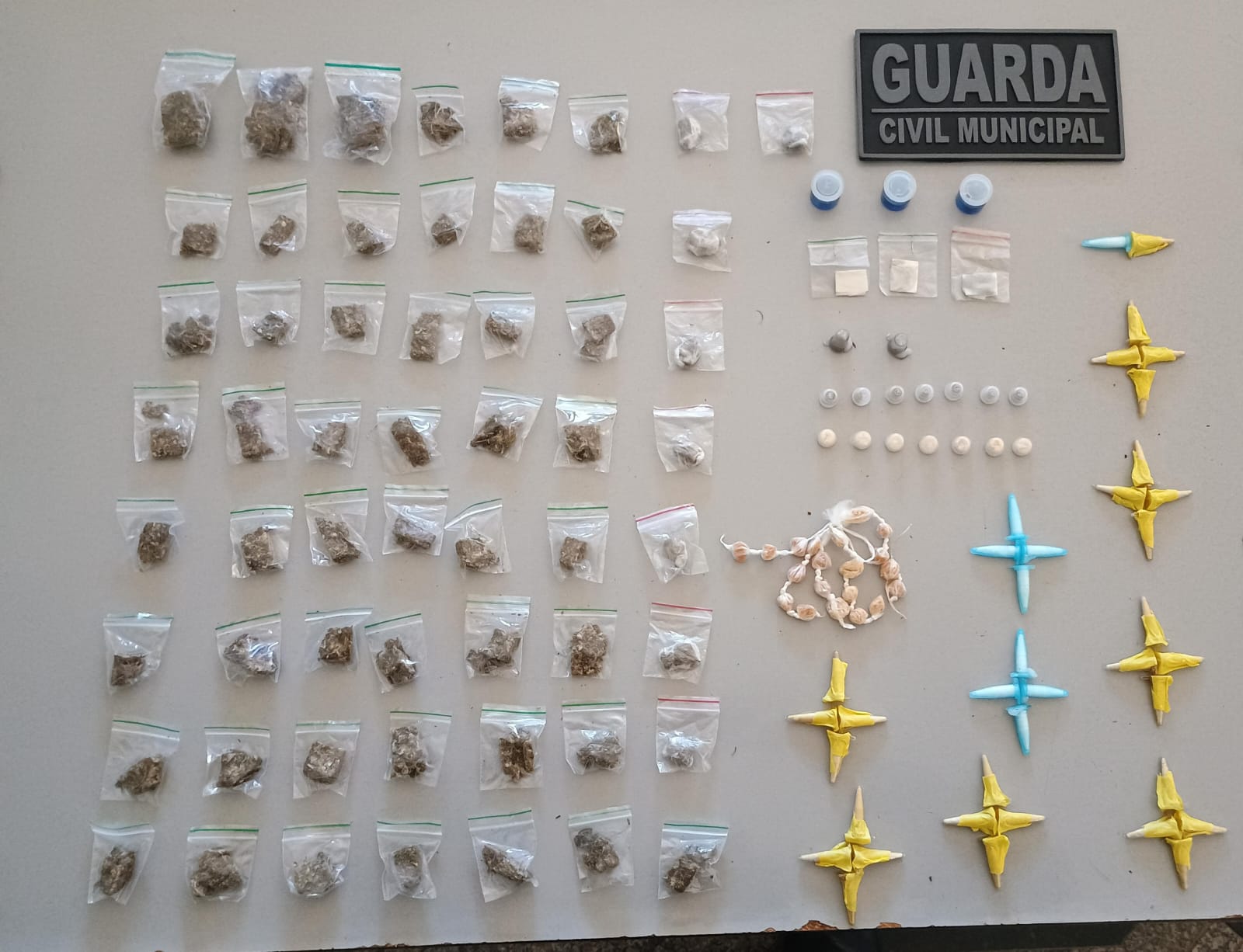 🚨 GCM de Ibaté intensifica combate ao tráfico e apreende grande quantidade de drogas em duas ações