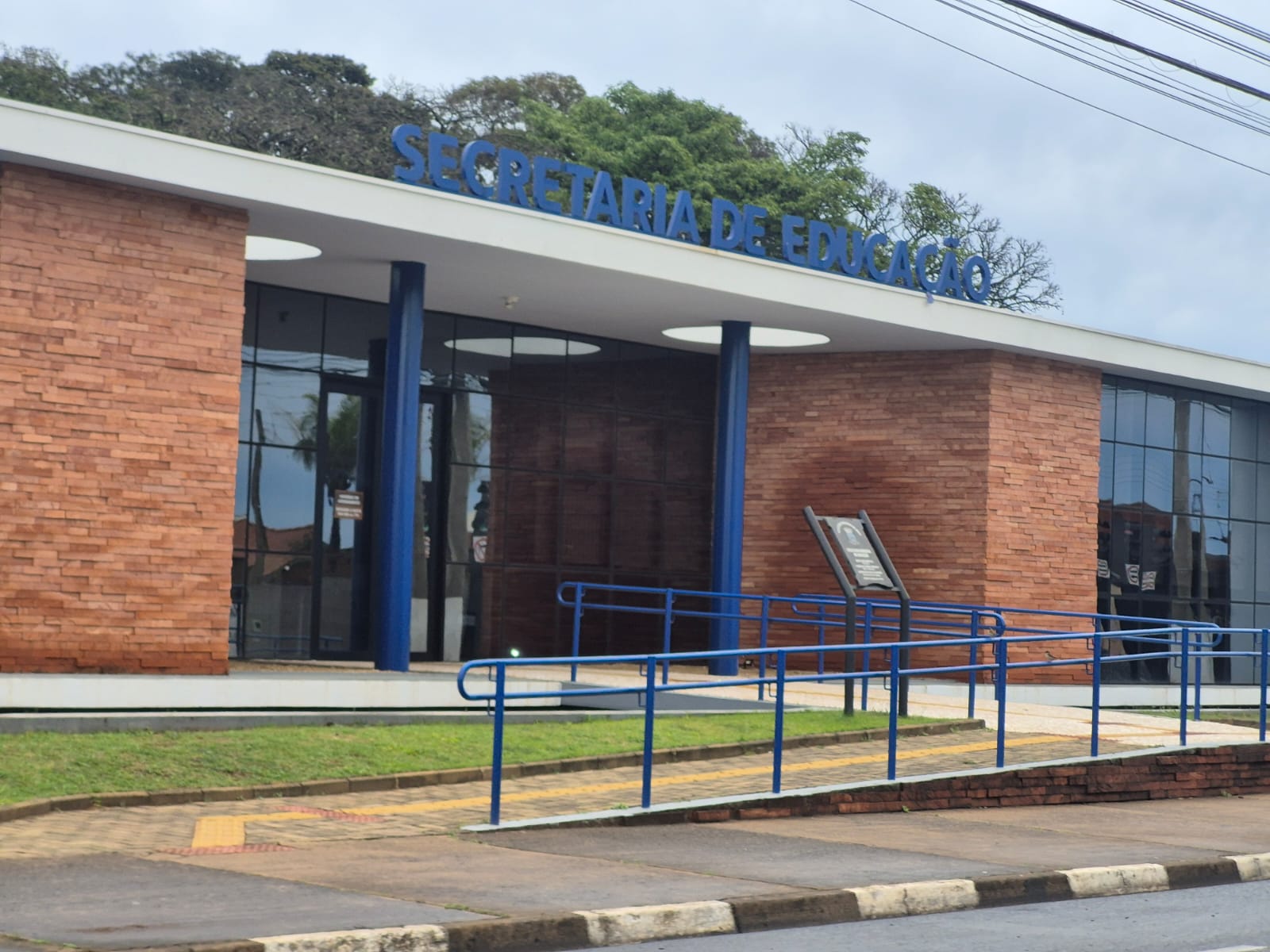 📌 Prefeitura de Ibaté cumprirá decisão judicial e iniciará substituição de diretores da rede municipal de ensino