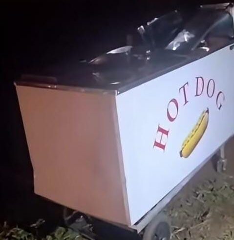 🚨 Carrinho de cachorro-quente na pista provoca engavetamento envolvendo quatro veículos na Washington Luís