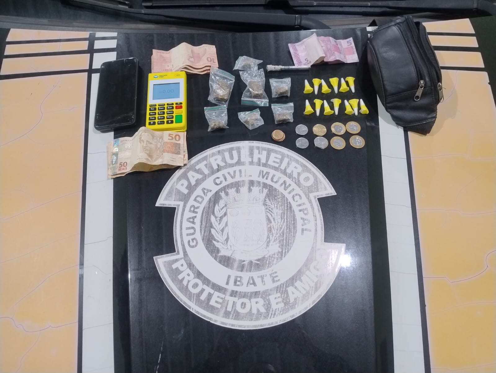 🚨 GCM de Ibaté prende suspeito por tráfico de drogas no Jardim Cruzado