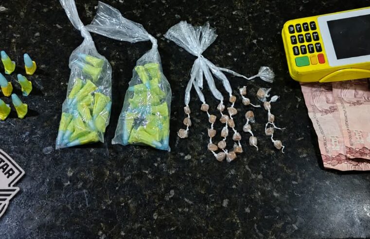 🚨 Homem é preso com cocaína e crack durante patrulhamento em São Carlos