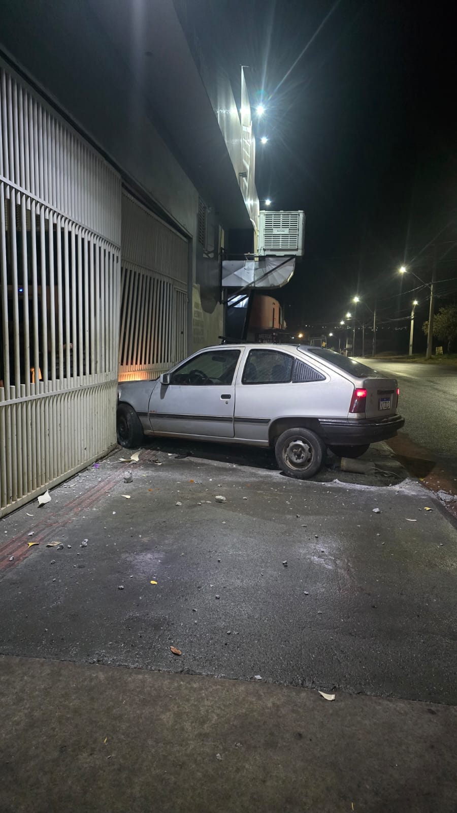 🚨 Kadett envolvido em furtos de veículo em Ibaté é apreendido em São Carlos após perseguição