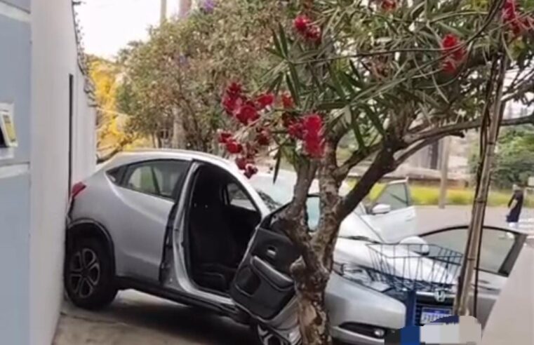 🚨 MULHER É ATROPELADA PELO PRÓPRIO CARRO AO TENTAR SALVAR GATO EM SÃO CARLOS