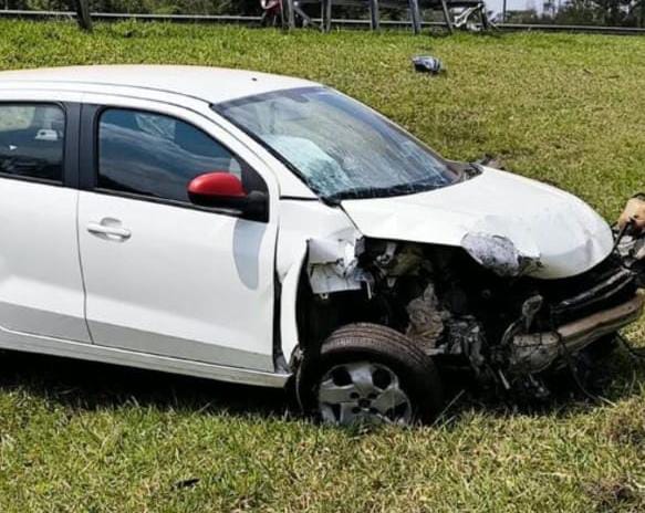 🚨 Motorista perde o controle e bate contra guard-rail na Washington Luís