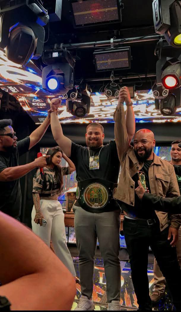 📌 Do sonho ao cinturão: barbeiro de Ibaté conquista título em grande evento e faz história