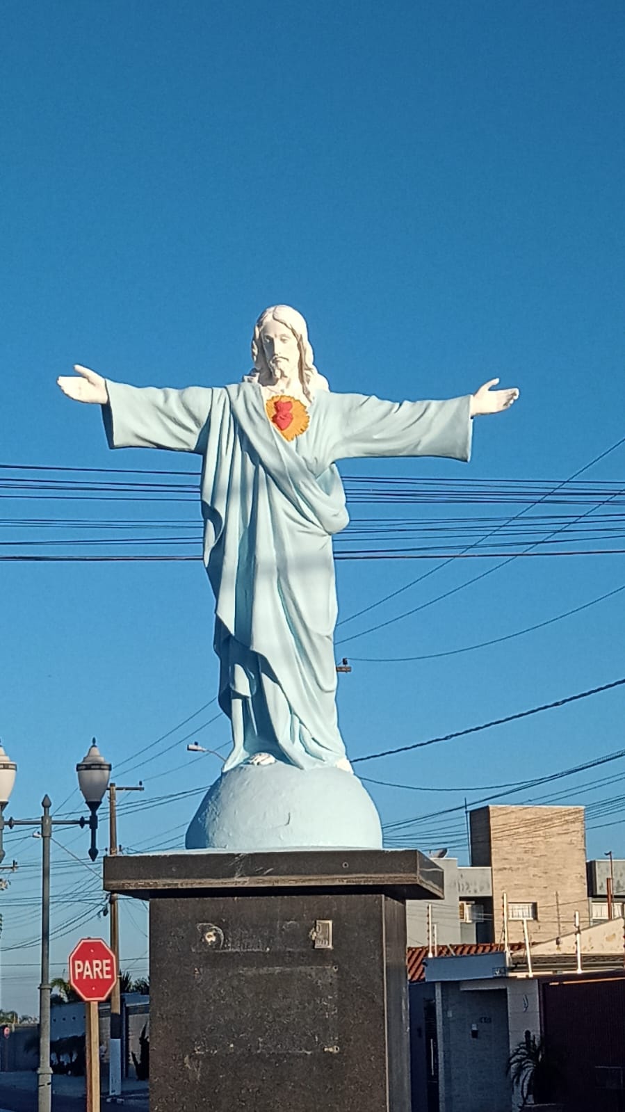 🚨 Cristo do São Benedito é revitalizado e recebe nova pintura em Ibaté