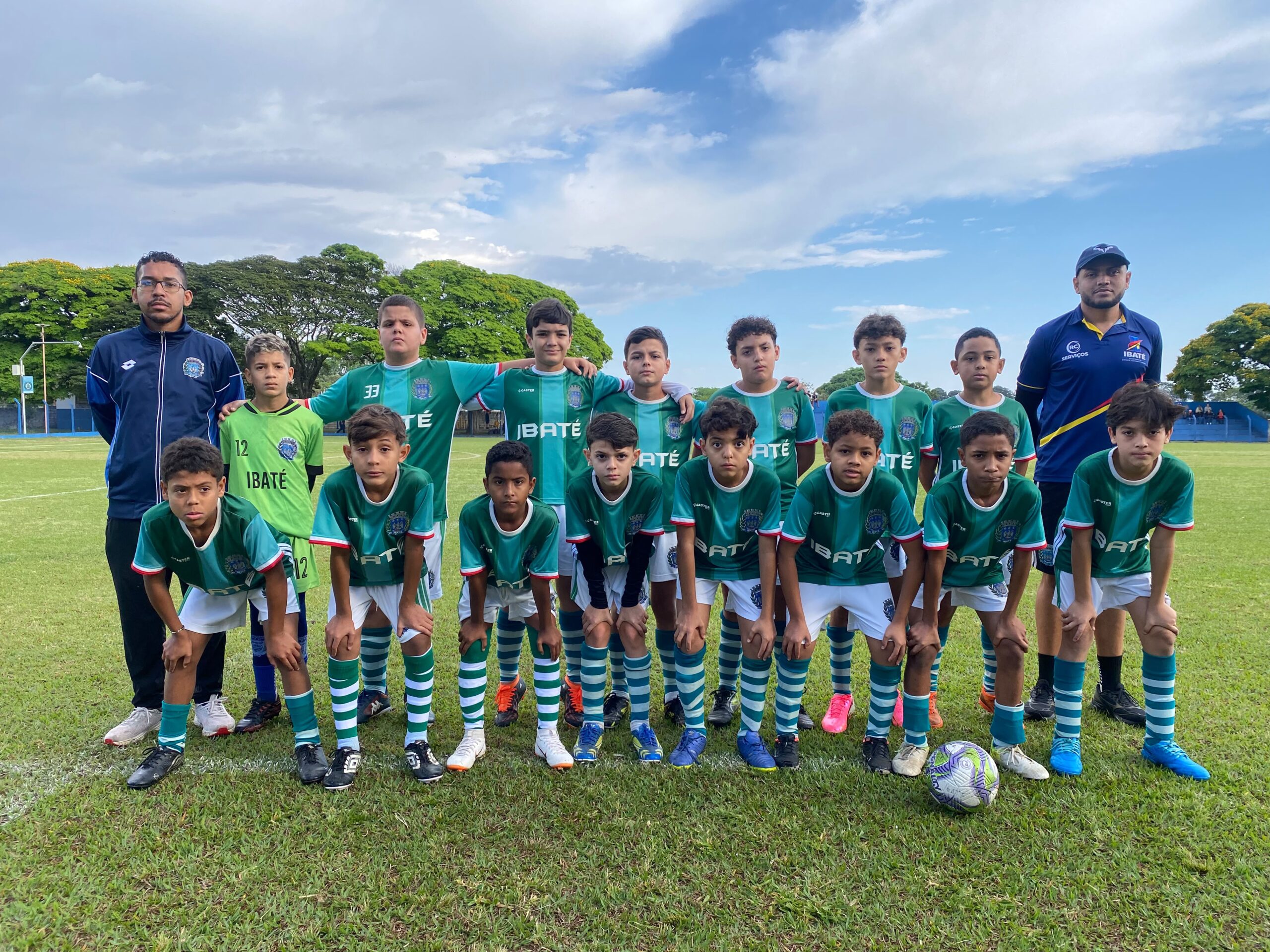 📌 Jovens atletas de Ibaté entram em campo pelo Estadual de Futebol 2026