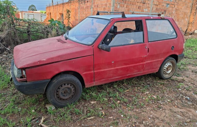 🚨 Veículo furtado é localizado abandonado em estrada de terra em Ibaté