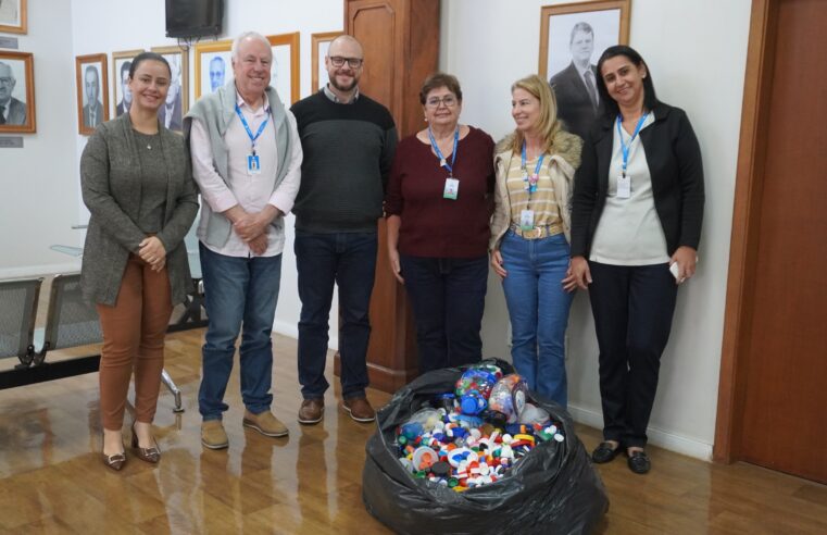 📌 Santa Casa de São Carlos recebe doações de tampinhas arrecadadas pelo SAAE e pela Roca Imóveis