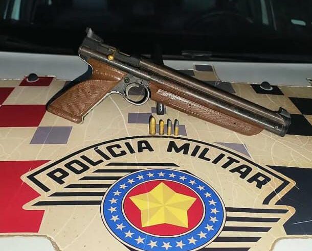 🚨 Arma artesanal e munições são apreendidas durante ação da Ronda Escolar no Ipê Mirim