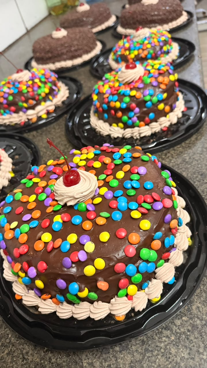📌 SEXTOU COM BOLOS RECHEADOS NO SUPERMERCADOS RUSCITO!