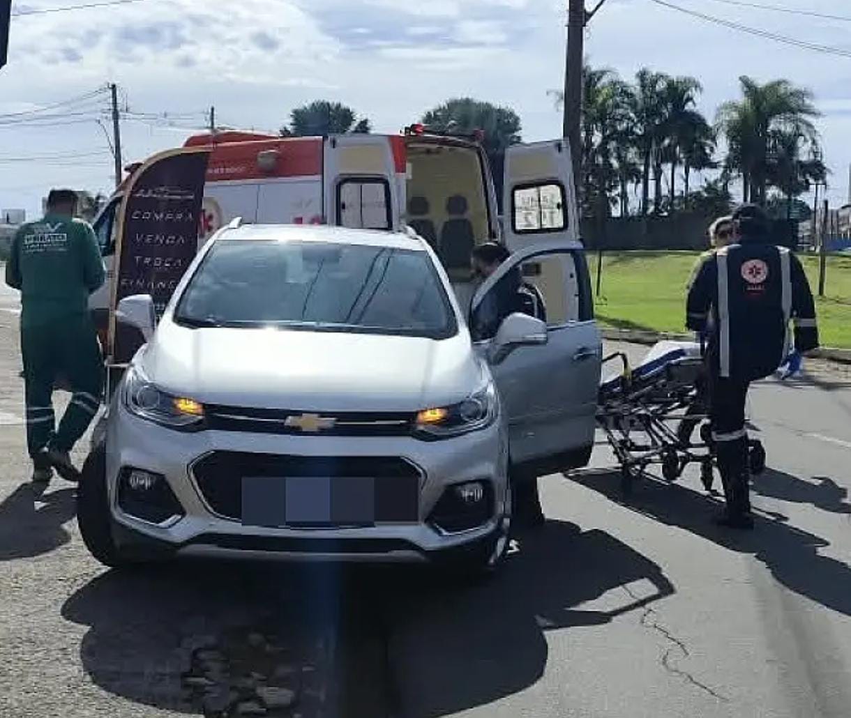 🚨 COLISÃO ENTRE DOIS CARROS E UM CAMINHÃO É REGISTRADA NA AVENIDA GETÚLIO VARGAS